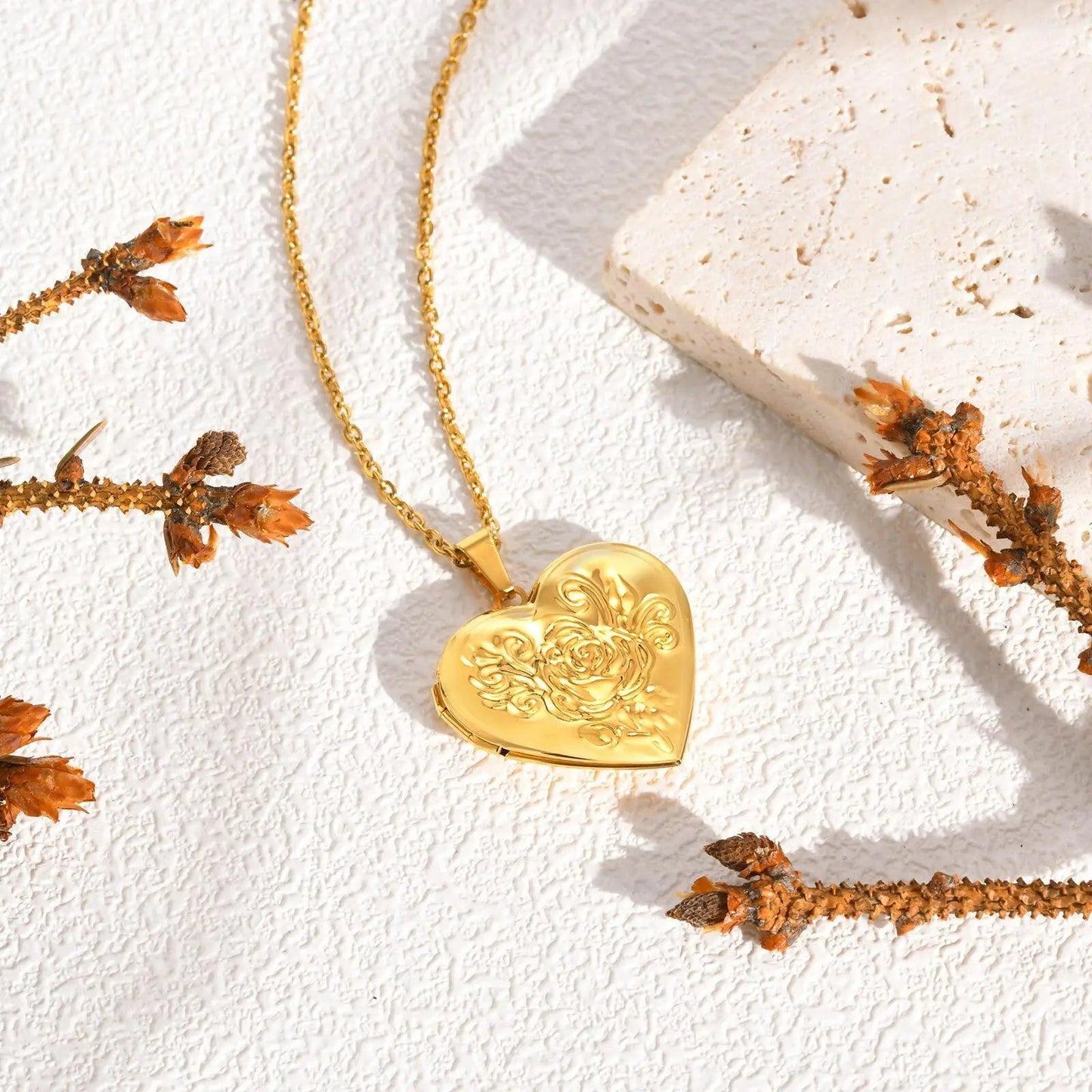 Relicário d'oro e rosas del amor con foto de tu novia/novio 😍