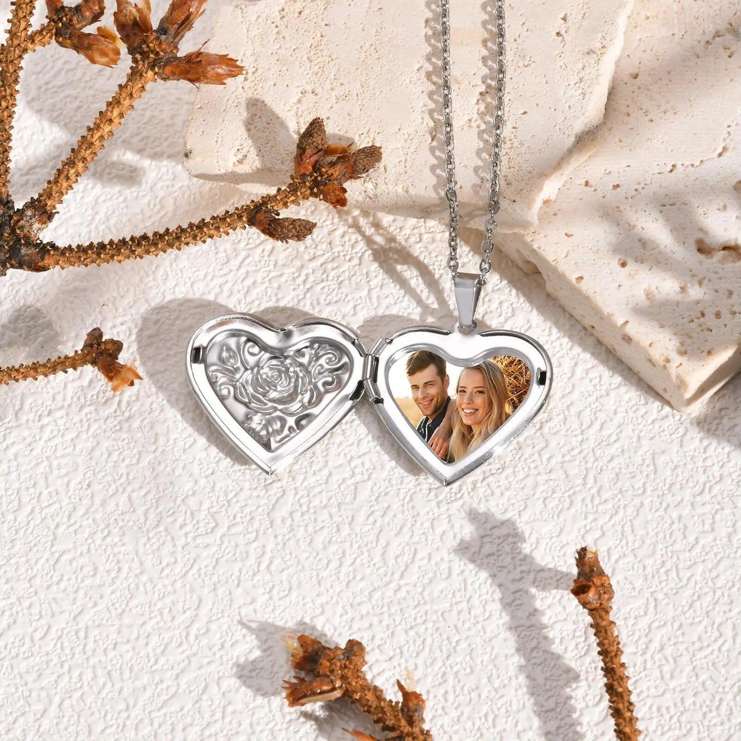 Relicário d'oro e rosas del amor con foto de tu novia/novio 😍